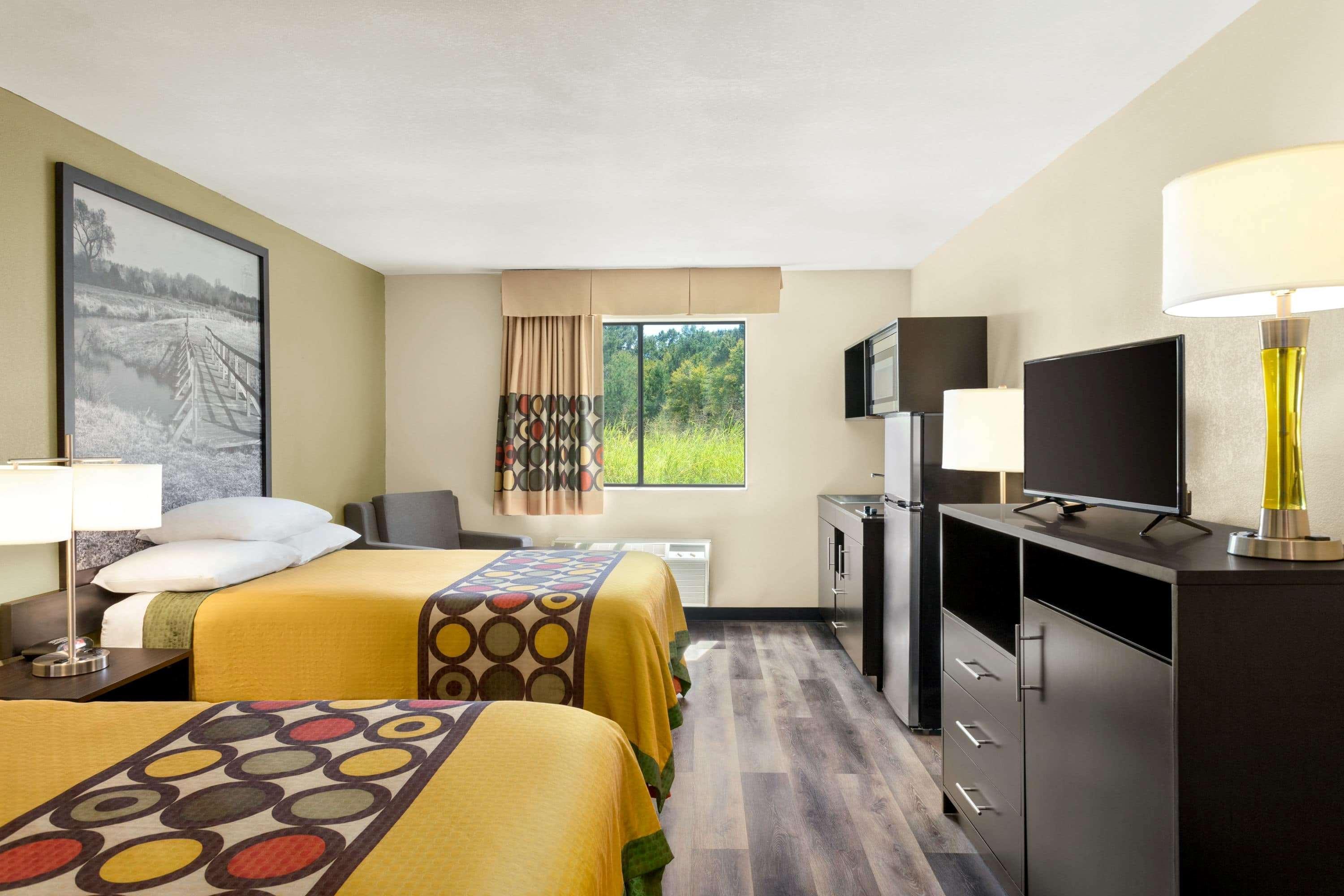Super 8 By Wyndham Clinton Hotel Ngoại thất bức ảnh